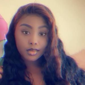 Meet your Posher, Brittney